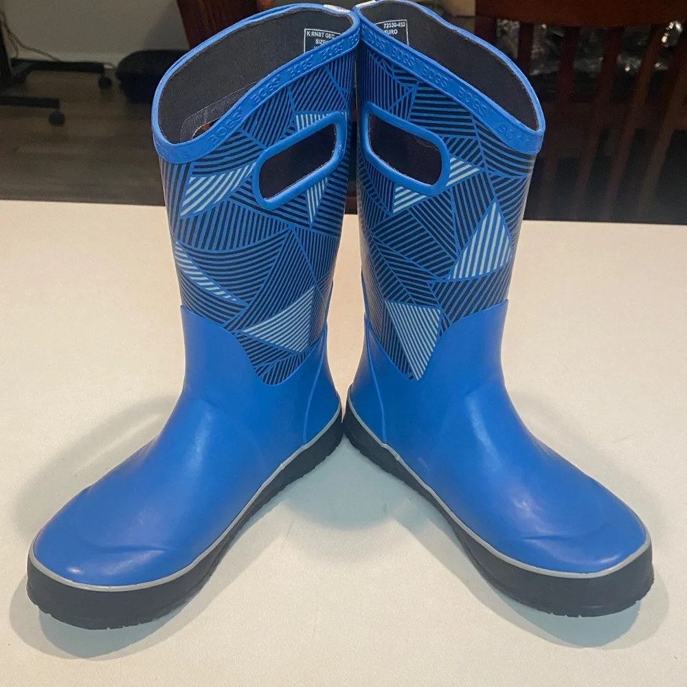 BOGS WEATHER RAIN BOOTS BLUE GEOMETRIC EUC BIG KIDS SZ 3 EU 35